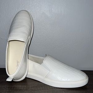 Western Loop White shoes Brand new, never worn